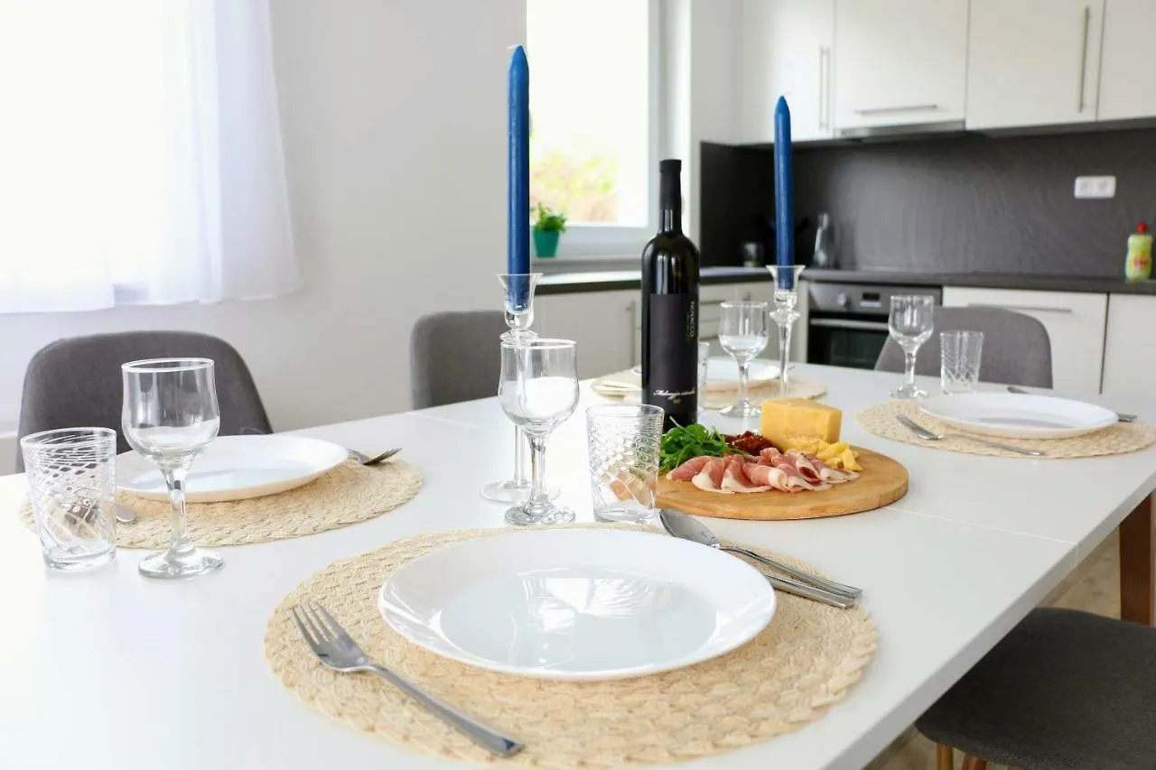 Residences By Zec Kastav Apartment